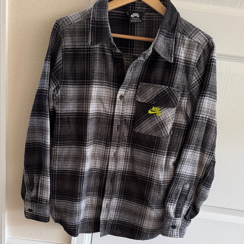 Nike SB Black and White Plaid Shirt